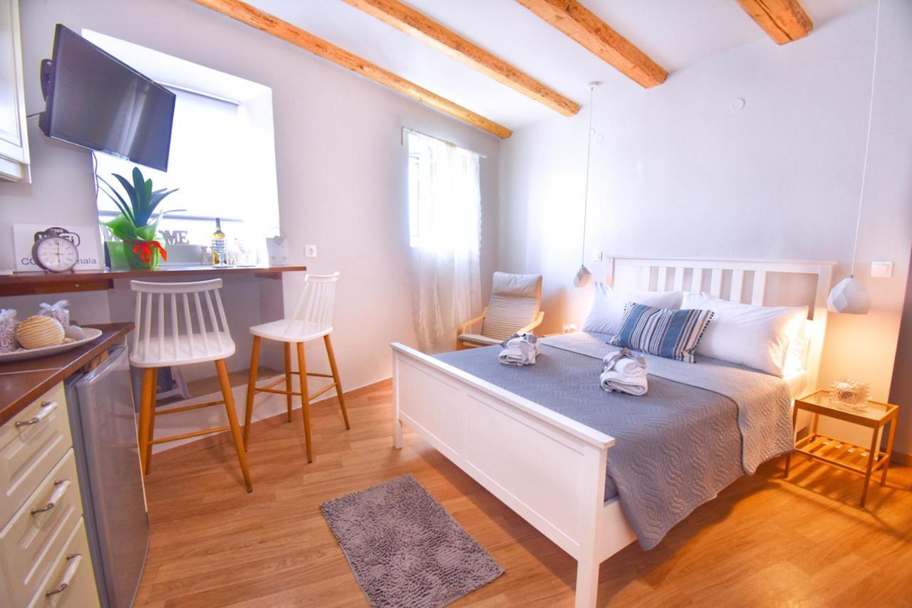 Mouragia Seaside Ground Floor Studio Corfu  Exterior photo